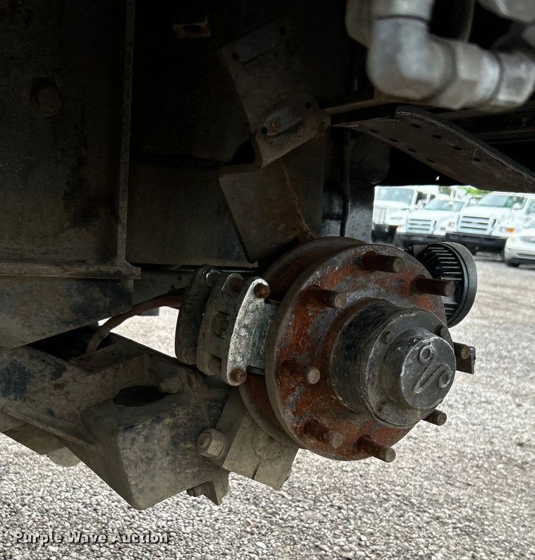 image for item EG1516 2010 Freightliner M2 Business Class  utility / service truck