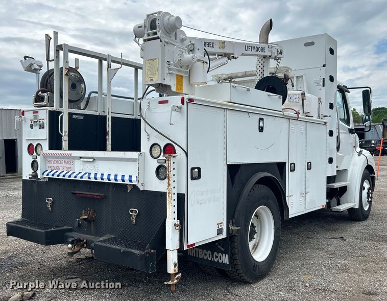 image for item EG1525 2015 Freightliner  M2 Business Class utility / service truck