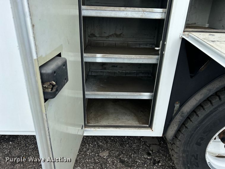 image for item EG1525 2015 Freightliner  M2 Business Class utility / service truck