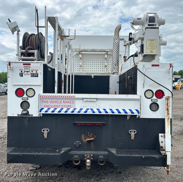 image for item EG1525 2015 Freightliner  M2 Business Class utility / service truck