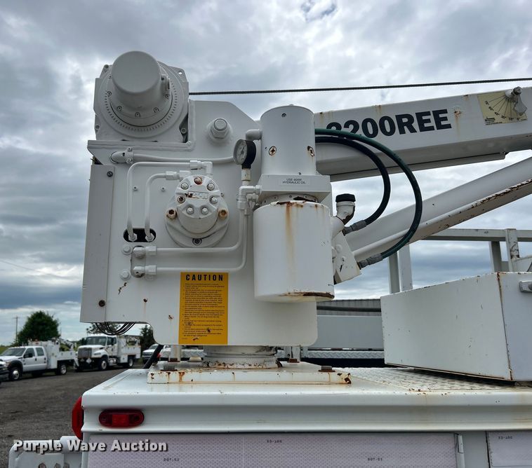 image for item EG1525 2015 Freightliner  M2 Business Class utility / service truck