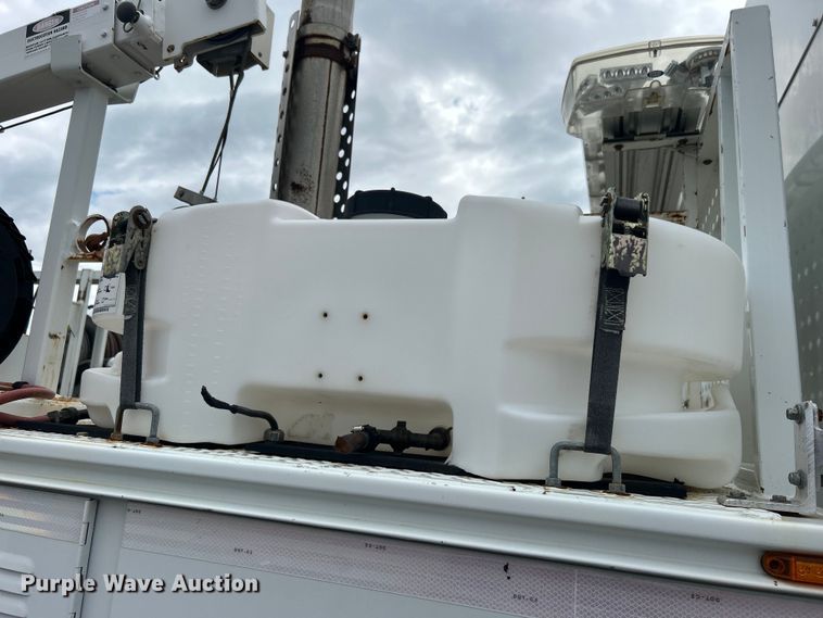 image for item EG1525 2015 Freightliner  M2 Business Class utility / service truck