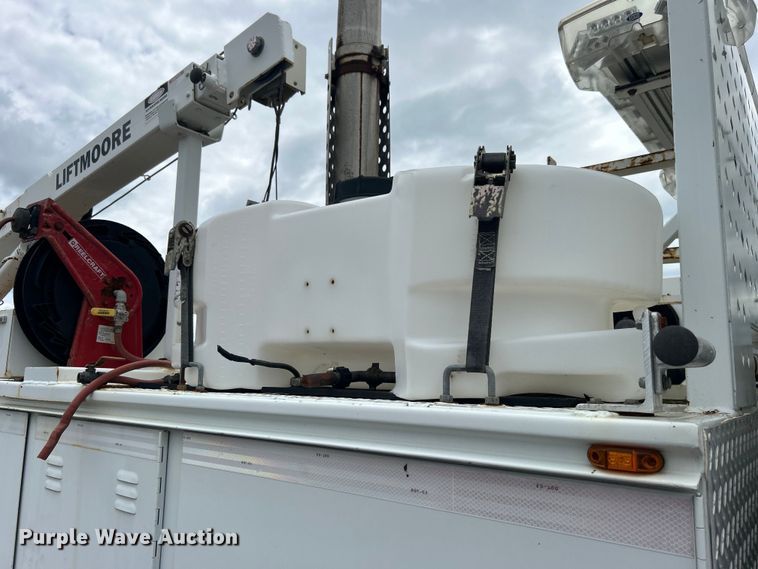 image for item EG1525 2015 Freightliner  M2 Business Class utility / service truck