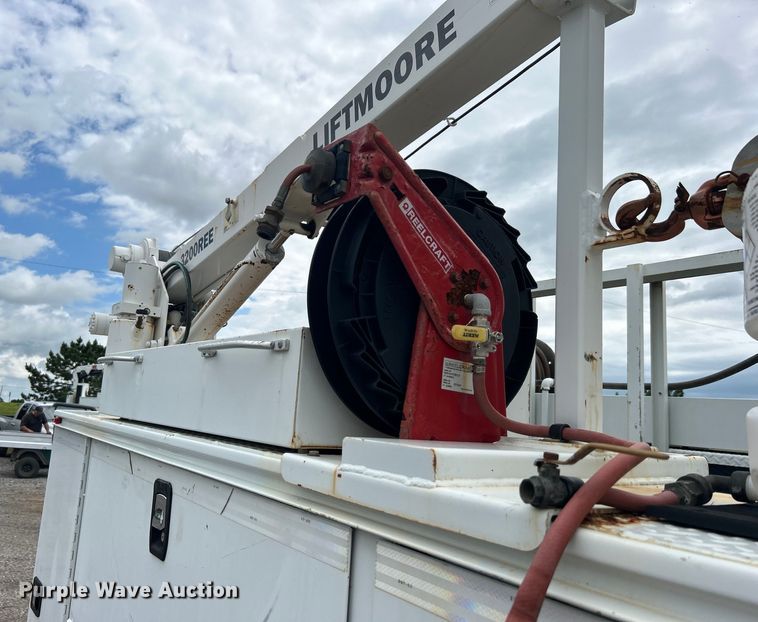 image for item EG1525 2015 Freightliner  M2 Business Class utility / service truck