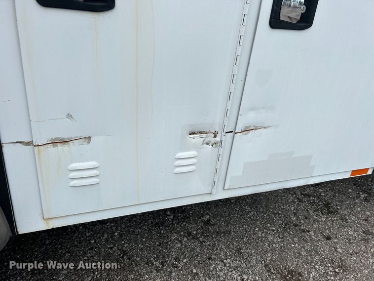 image for item EG1525 2015 Freightliner  M2 Business Class utility / service truck