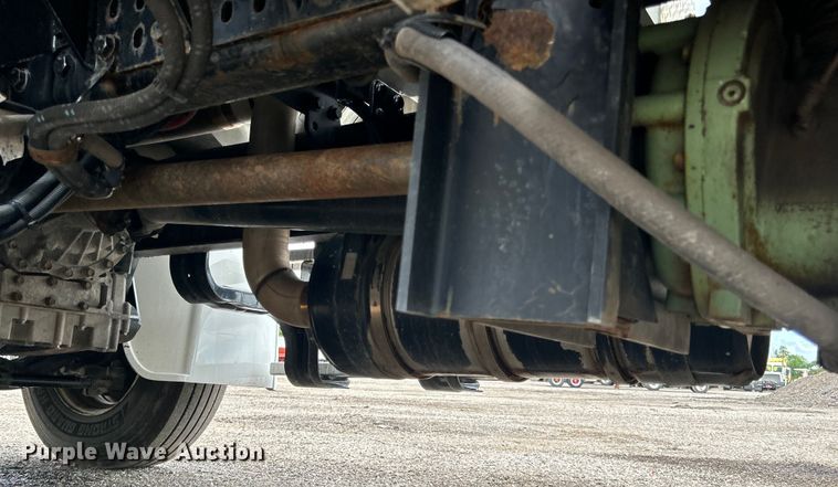 image for item EG1525 2015 Freightliner  M2 Business Class utility / service truck