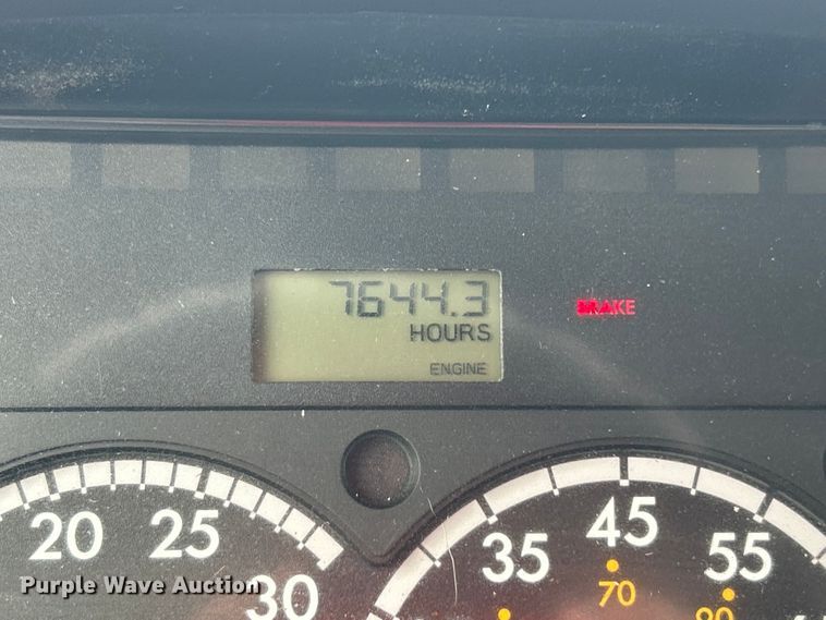 image for item EG1525 2015 Freightliner  M2 Business Class utility / service truck