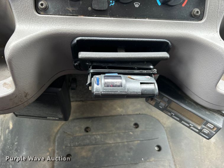 image for item EG1525 2015 Freightliner  M2 Business Class utility / service truck