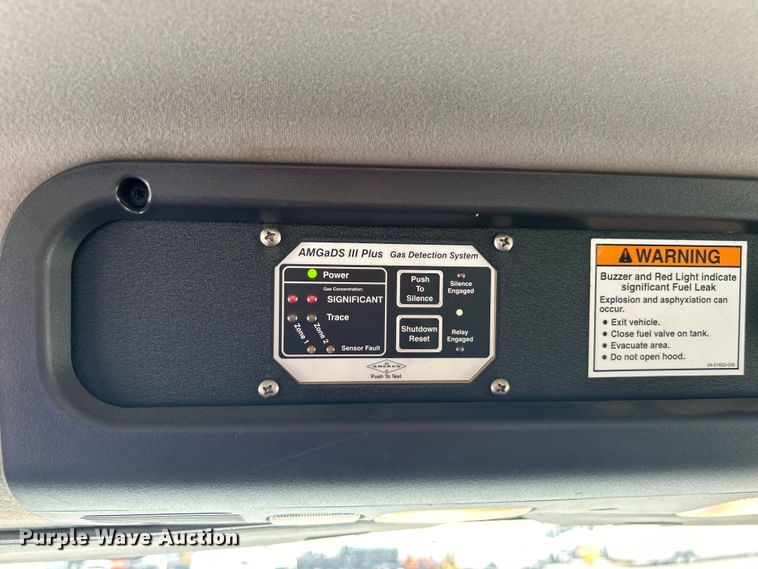 image for item EG1525 2015 Freightliner  M2 Business Class utility / service truck