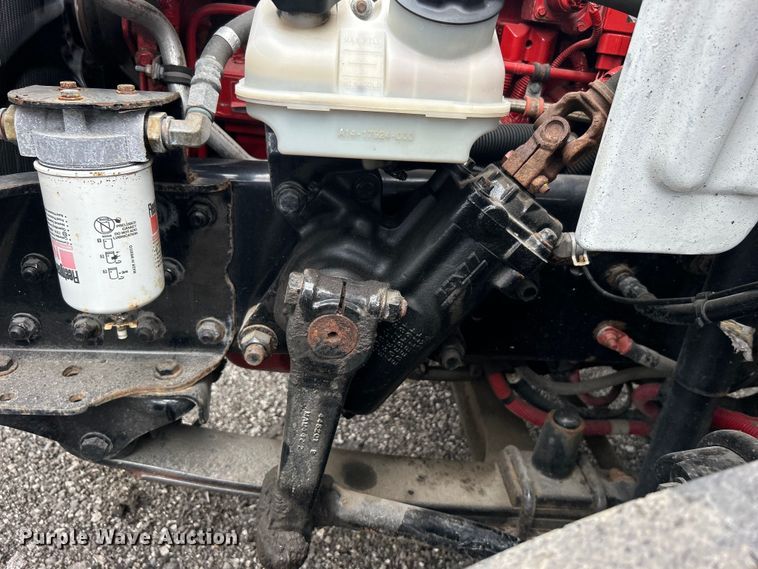 image for item EG1525 2015 Freightliner  M2 Business Class utility / service truck