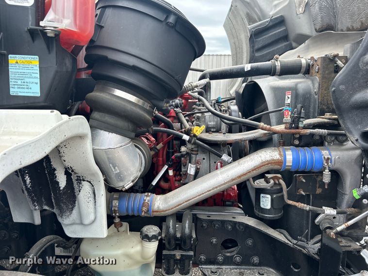 image for item EG1525 2015 Freightliner  M2 Business Class utility / service truck