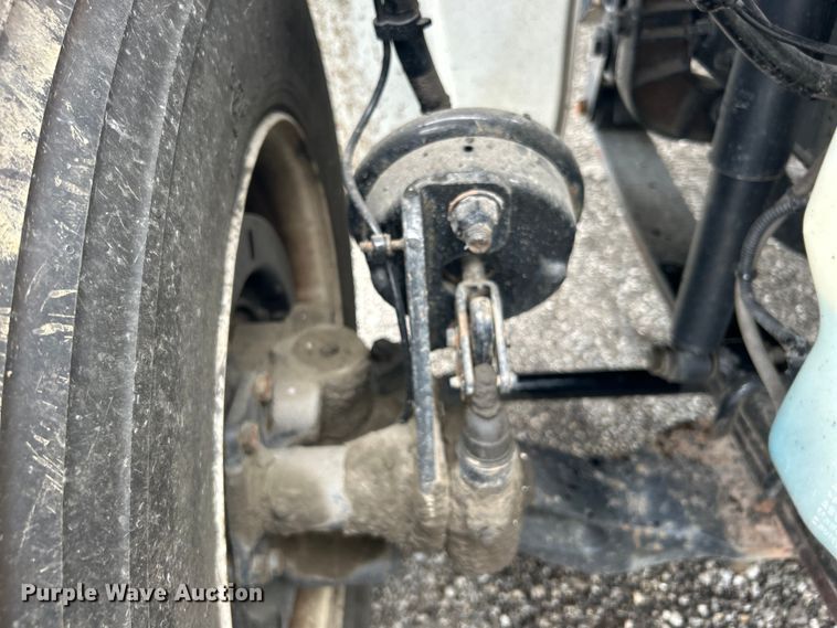 image for item EG1525 2015 Freightliner  M2 Business Class utility / service truck