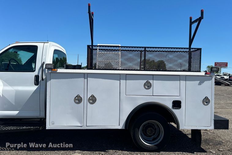 image for item EG1567 2007 Chevrolet  C4500 utility / service truck