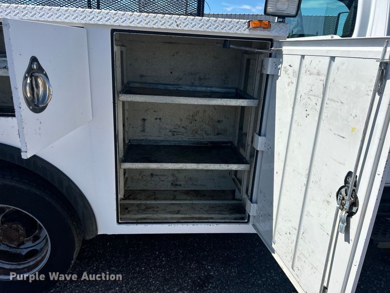 image for item EG1567 2007 Chevrolet  C4500 utility / service truck