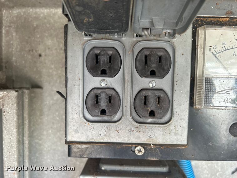 image for item EG1567 2007 Chevrolet  C4500 utility / service truck