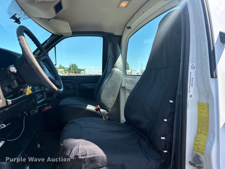 image for item EG1567 2007 Chevrolet  C4500 utility / service truck