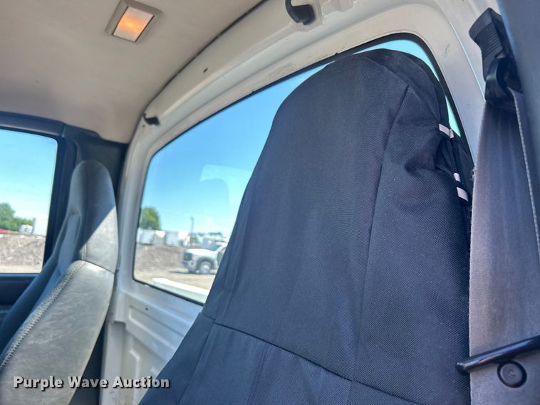 image for item EG1567 2007 Chevrolet  C4500 utility / service truck