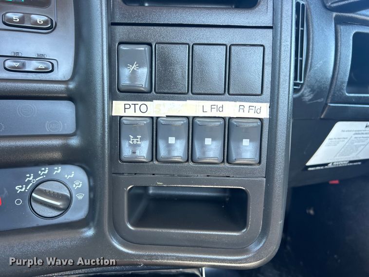 image for item EG1567 2007 Chevrolet  C4500 utility / service truck