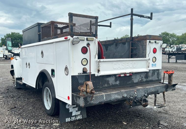 image for item EG1583 2009 GMC C5500 utility / service truck