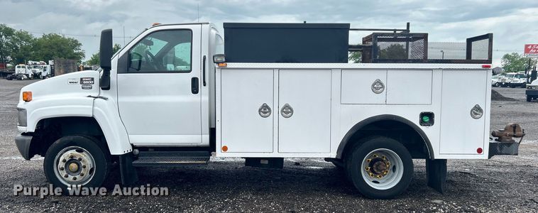 image for item EG1583 2009 GMC C5500 utility / service truck