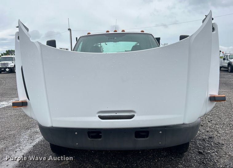 image for item EG1583 2009 GMC C5500 utility / service truck
