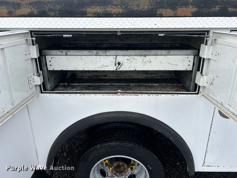 image for item EG1583 2009 GMC C5500 utility / service truck