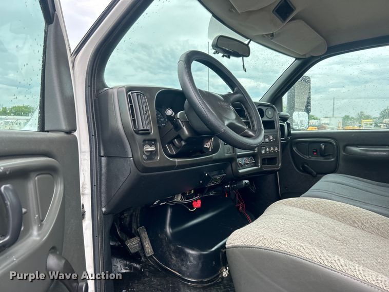 image for item EG1583 2009 GMC C5500 utility / service truck