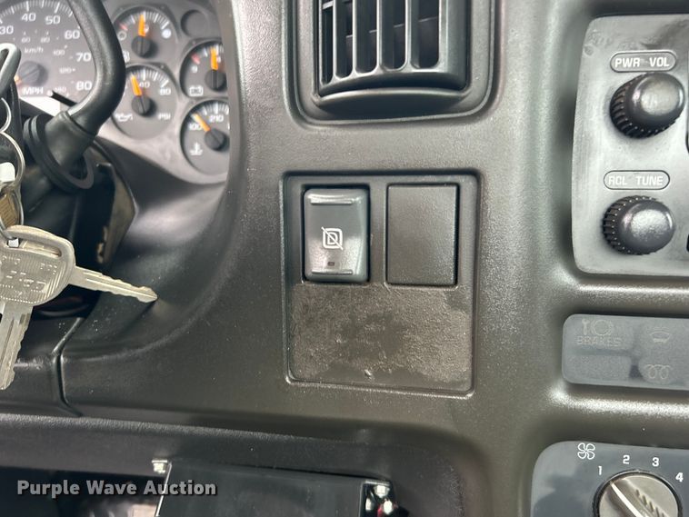 image for item EG1583 2009 GMC C5500 utility / service truck