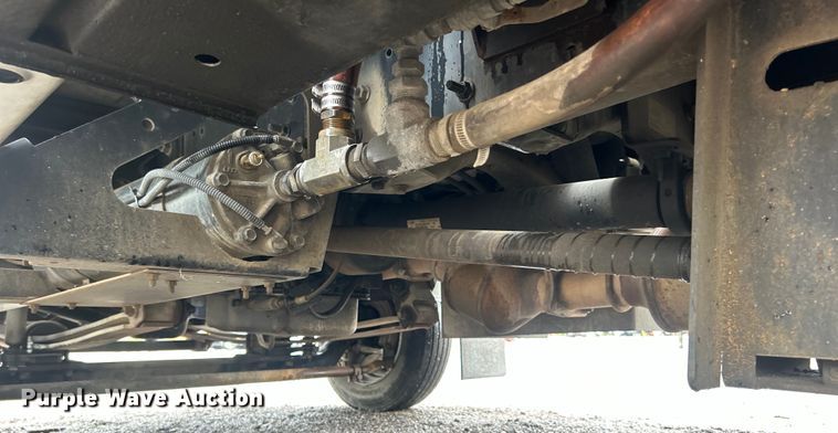 image for item EG1583 2009 GMC C5500 utility / service truck