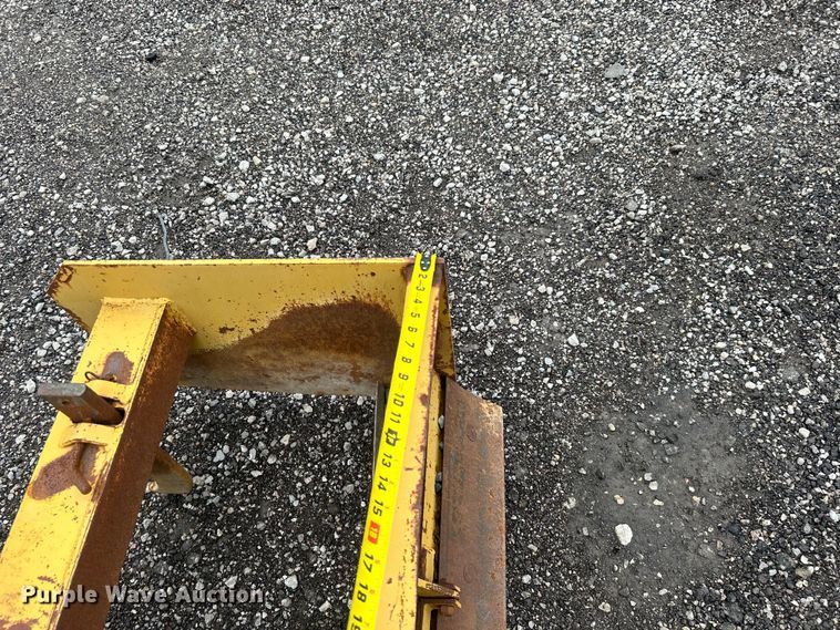 image for item EG1591 Ford 345D landscape tractor