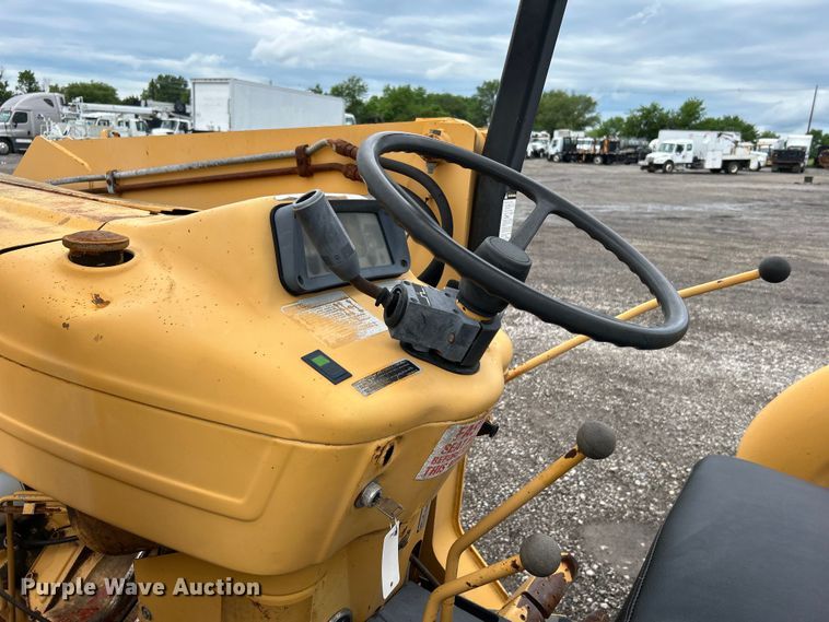 image for item EG1591 Ford 345D landscape tractor