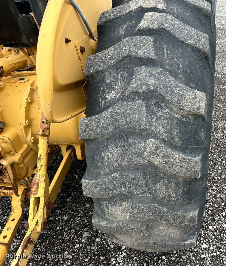 image for item EG1591 Ford 345D landscape tractor