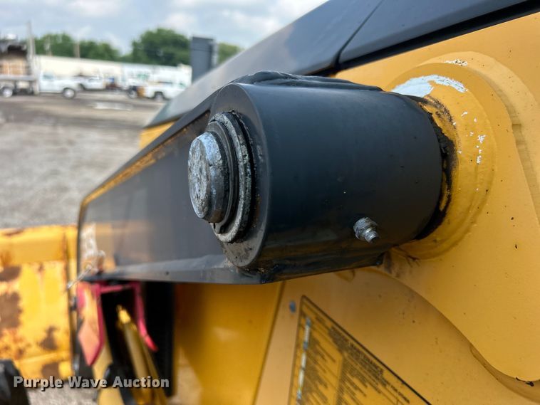 image for item EG1598 2012 John Deere 310SK backhoe