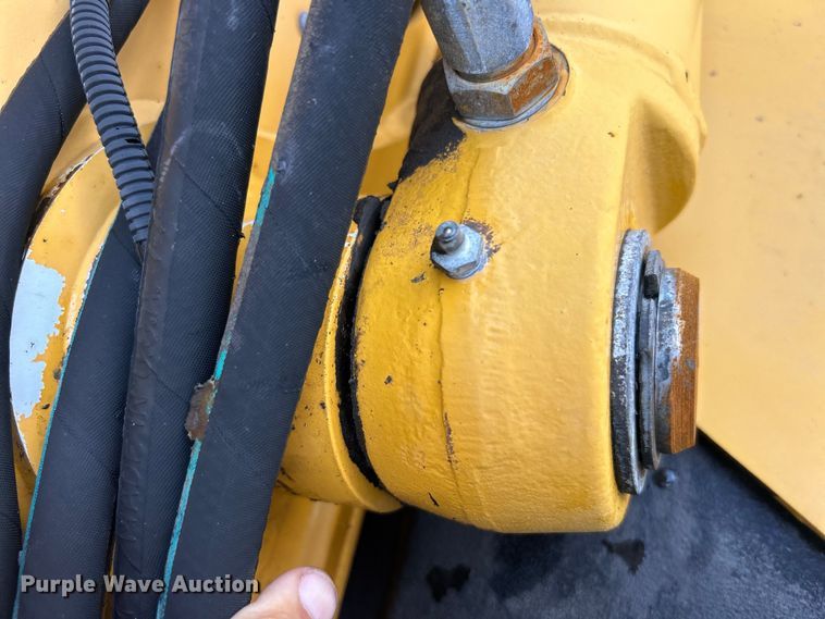 image for item EG1598 2012 John Deere 310SK backhoe