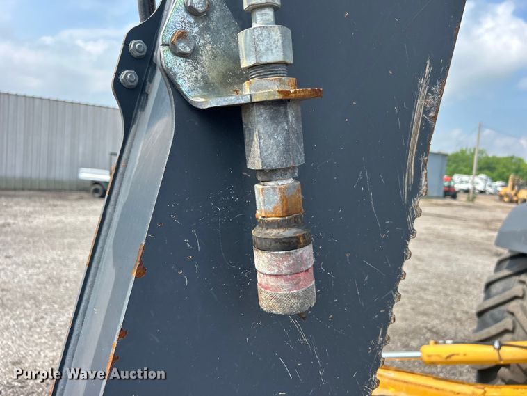 image for item EG1598 2012 John Deere 310SK backhoe