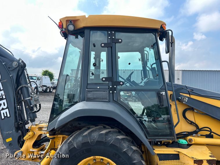 image for item EG1598 2012 John Deere 310SK backhoe