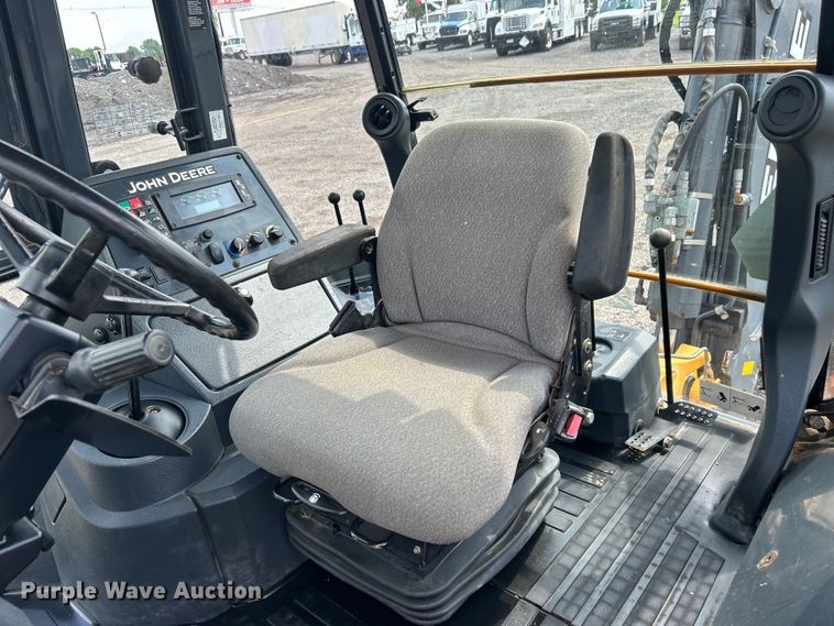 image for item EG1598 2012 John Deere 310SK backhoe