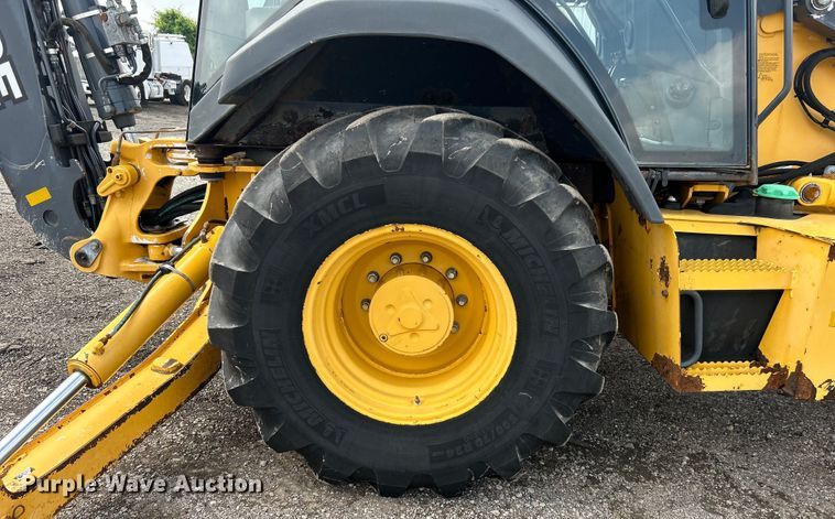 image for item EG1598 2012 John Deere 310SK backhoe