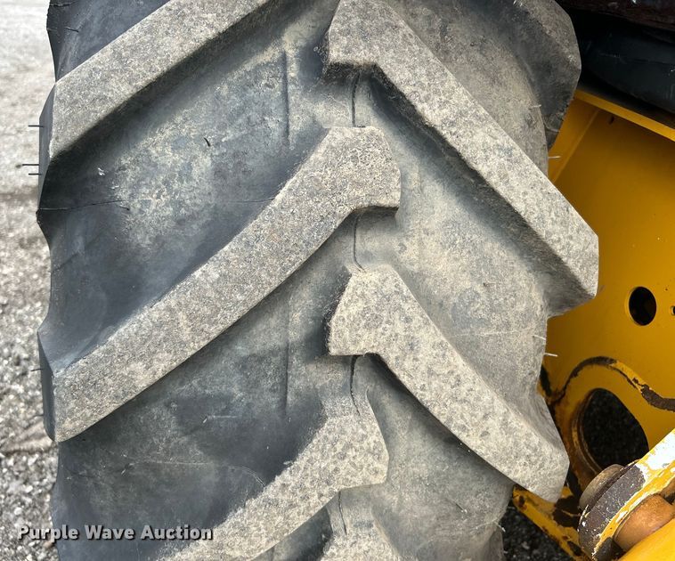 image for item EG1598 2012 John Deere 310SK backhoe