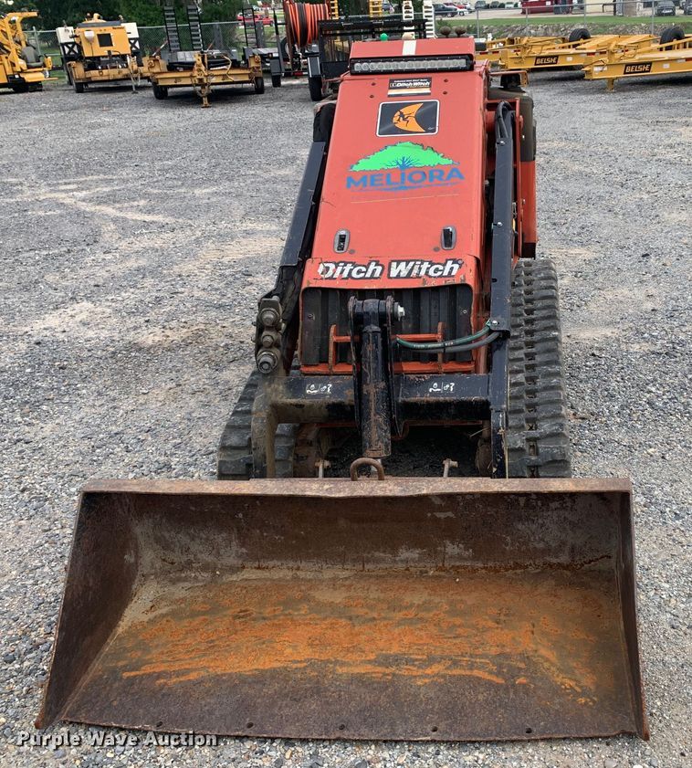 image for item EH3867 2020 Ditch Witch SK1050 compact utility loader