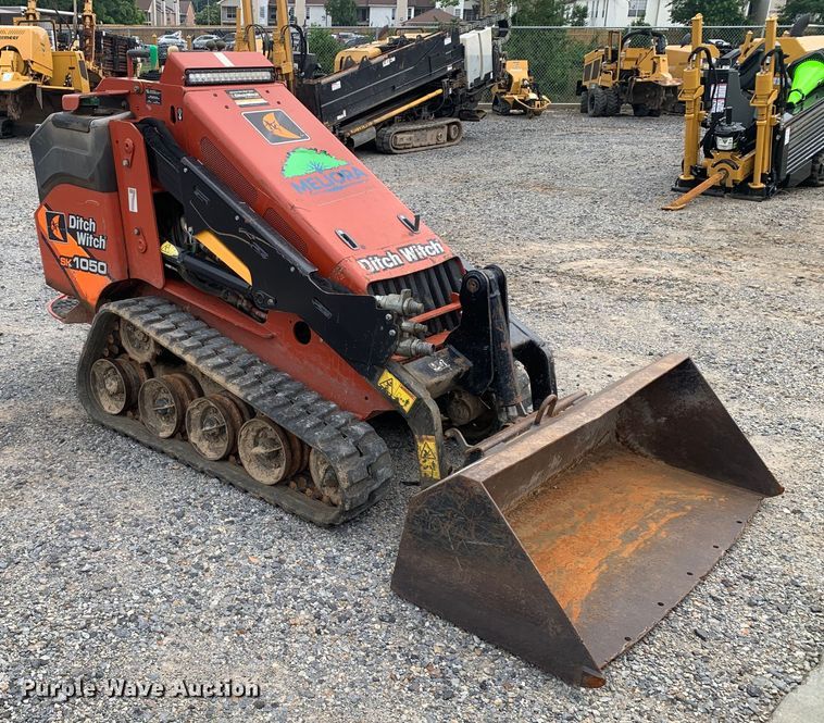 image for item EH3867 2020 Ditch Witch SK1050 compact utility loader