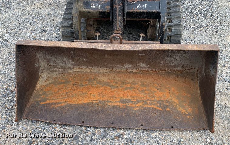 image for item EH3867 2020 Ditch Witch SK1050 compact utility loader