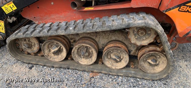 image for item EH3867 2020 Ditch Witch SK1050 compact utility loader