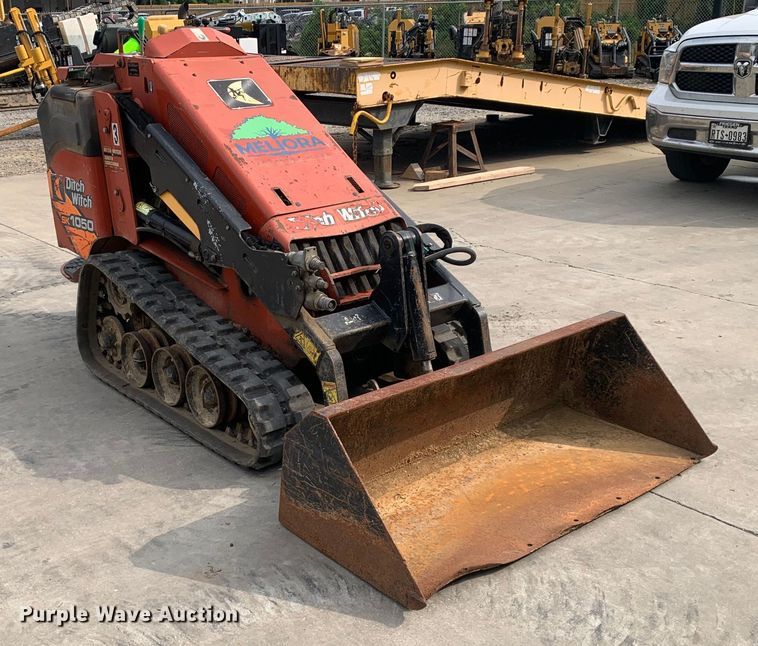image for item EH3868 2017 Ditch Witch SK1050 compact utility loader