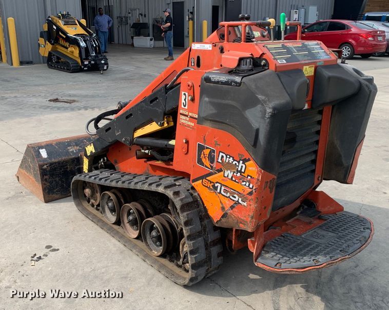 image for item EH3868 2017 Ditch Witch SK1050 compact utility loader