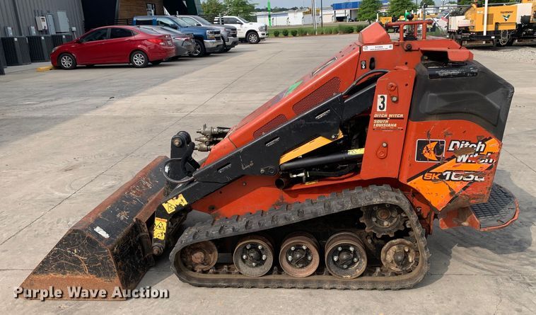 image for item EH3868 2017 Ditch Witch SK1050 compact utility loader