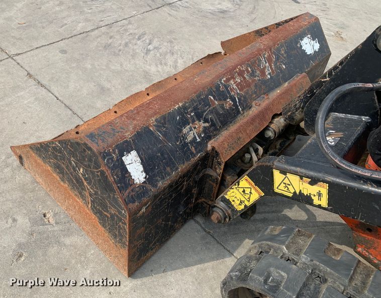 image for item EH3868 2017 Ditch Witch SK1050 compact utility loader