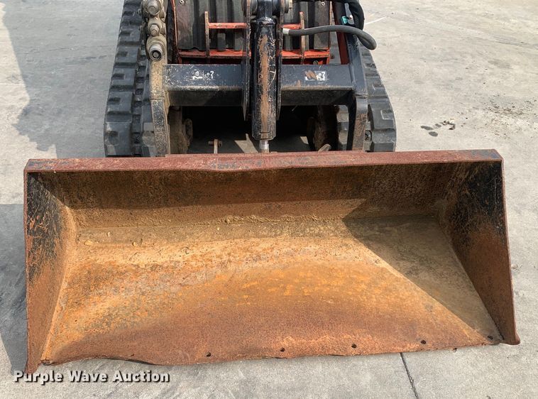 image for item EH3868 2017 Ditch Witch SK1050 compact utility loader