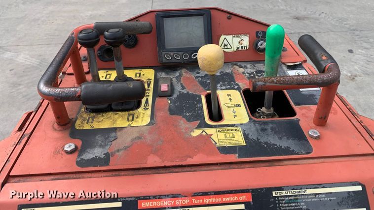 image for item EH3868 2017 Ditch Witch SK1050 compact utility loader