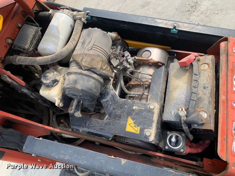 image for item EH3868 2017 Ditch Witch SK1050 compact utility loader